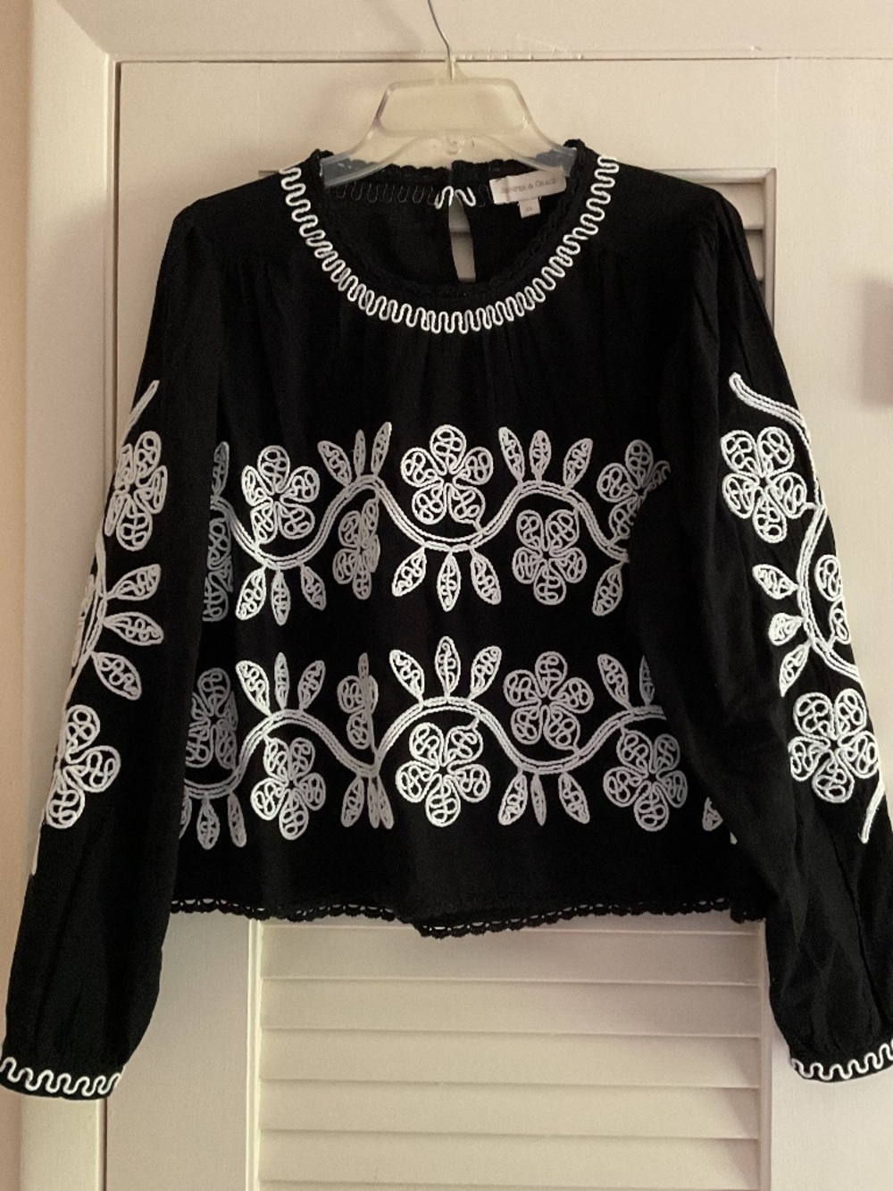 NWT Black White Cotton 100% Embroidered Long Sleeve Woman Blouse Size USXL